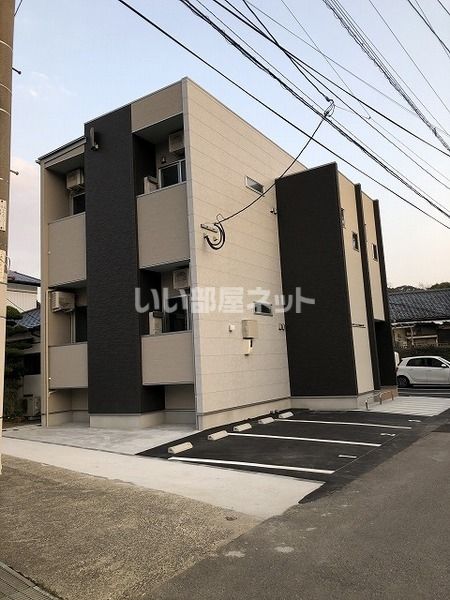 MODERN PALAZZO Kuyama Bildの外観画像