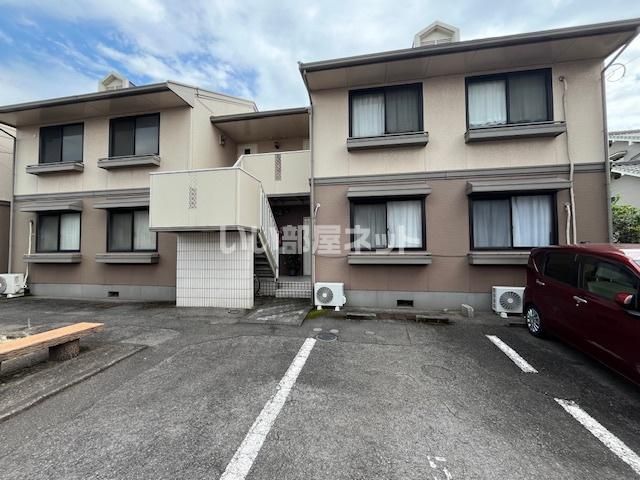 クレール皆春 A棟の外観画像