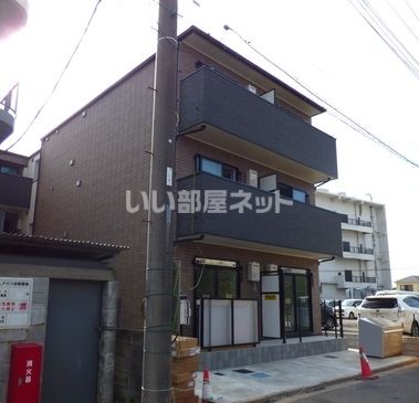 クレストリーズの外観画像