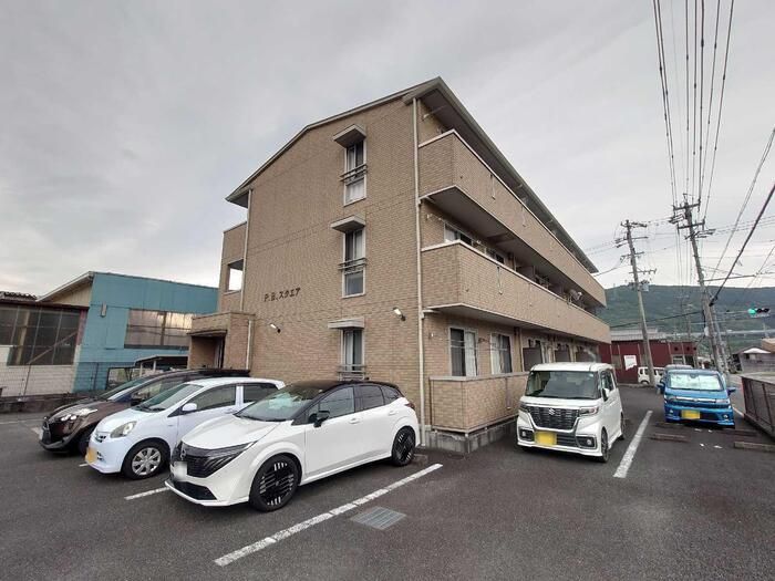 P.B.スクエア(ピービースクエア)の外観画像