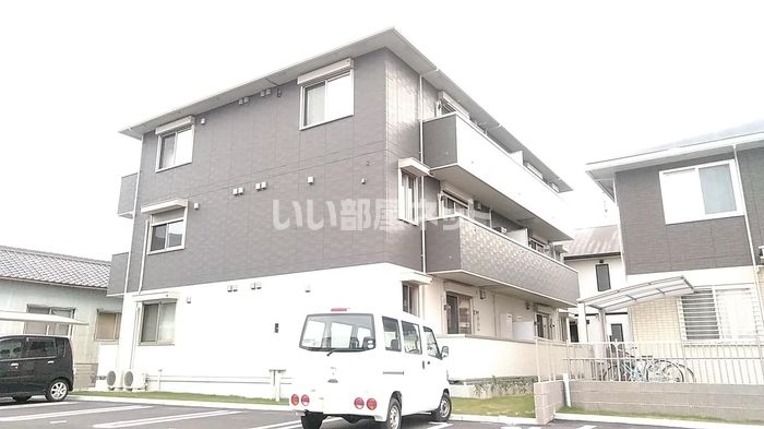 リビングタウン富木島 Bの外観画像