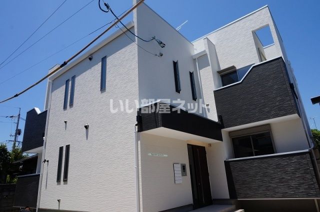 grandtic gacha 'alua (ガチャ アルア)の外観画像