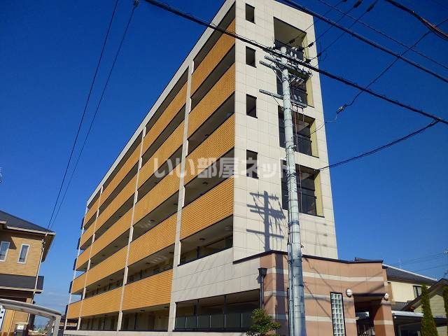 アンソレイエ (前裁町)の外観画像