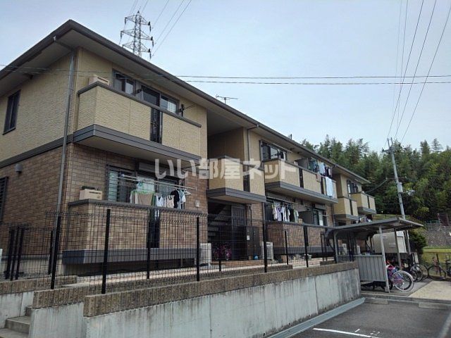 シャルマンハイツの外観画像