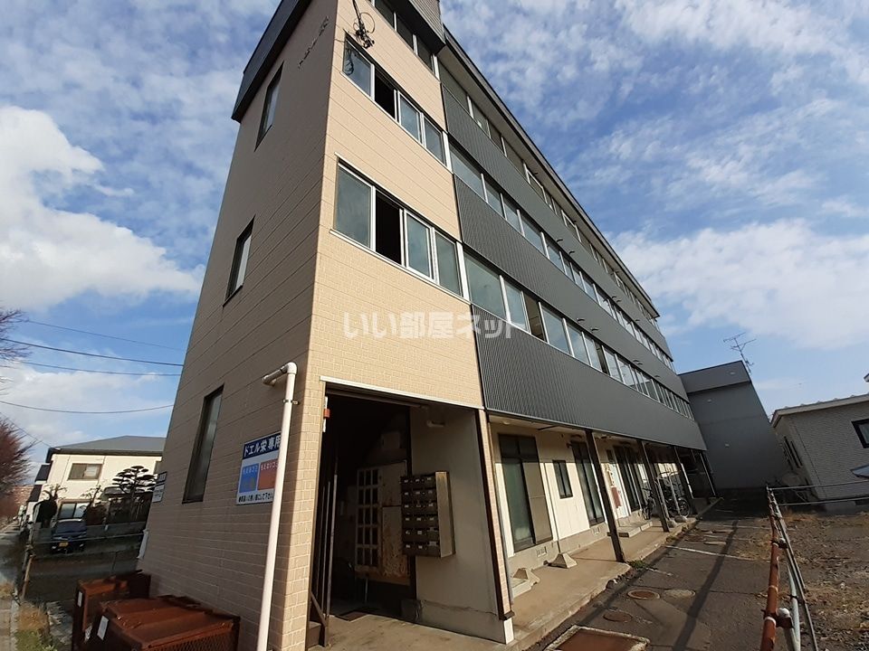 ドエル栄町の外観画像