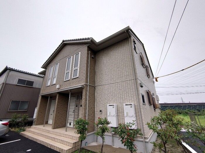 クレセント・ルナピエナ ルナピエナの外観画像
