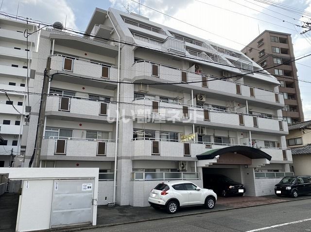 グリーンマンション西新の外観画像