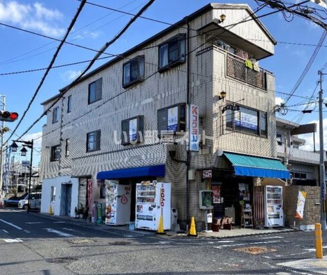 モアエストの外観画像