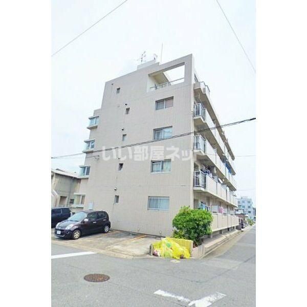 グリーンアベニューの外観画像