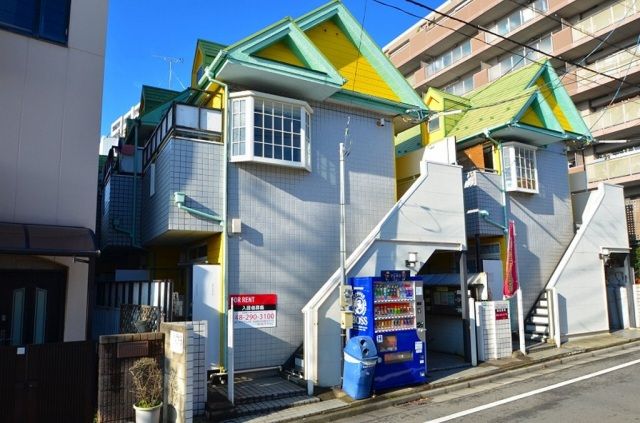レオパレス浦和第一の外観画像