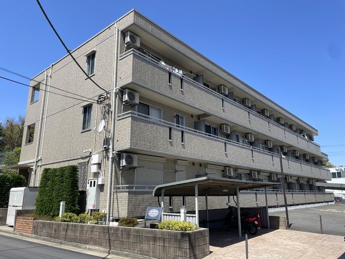 サニーフラット三ツ沢の外観画像