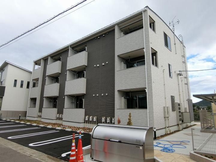 アドリアーノの外観画像