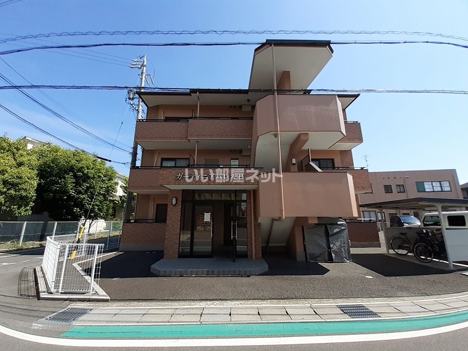 ガーディニアパレスB棟の外観画像