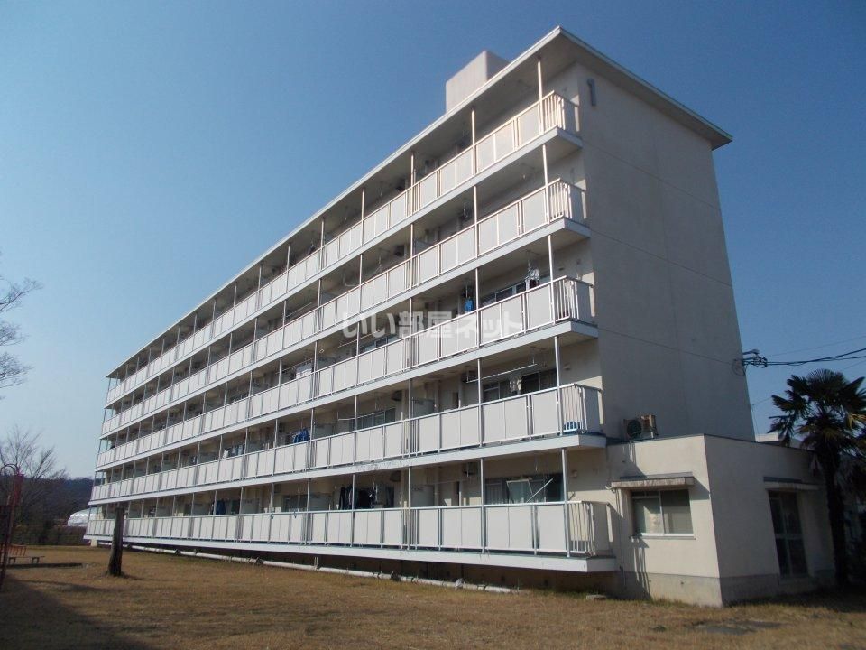 ビレッジハウス名張1号棟の外観画像