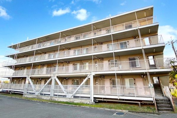 ビレッジハウス常吉1号棟の外観画像