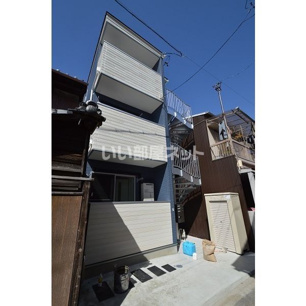 N houseの外観画像