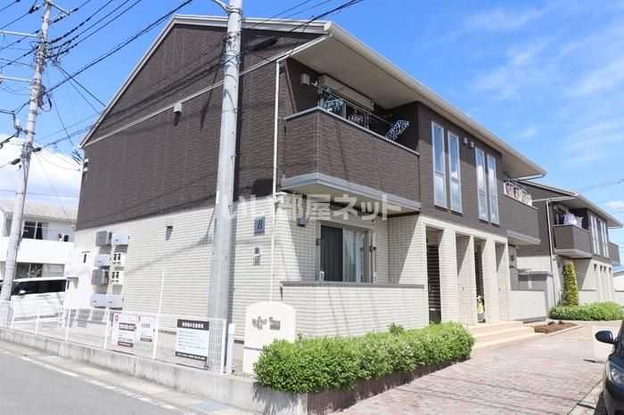 East town Bの外観画像