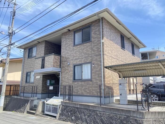 リヴェール西条の外観画像