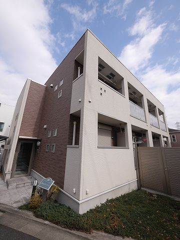 クライミングローズ 世田谷の外観画像