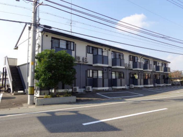 ジュネス吉岡の外観画像