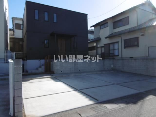 南駿河台3丁目一戸建貸家の外観画像