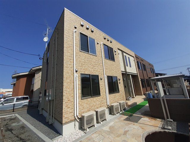 ポポラスの外観画像