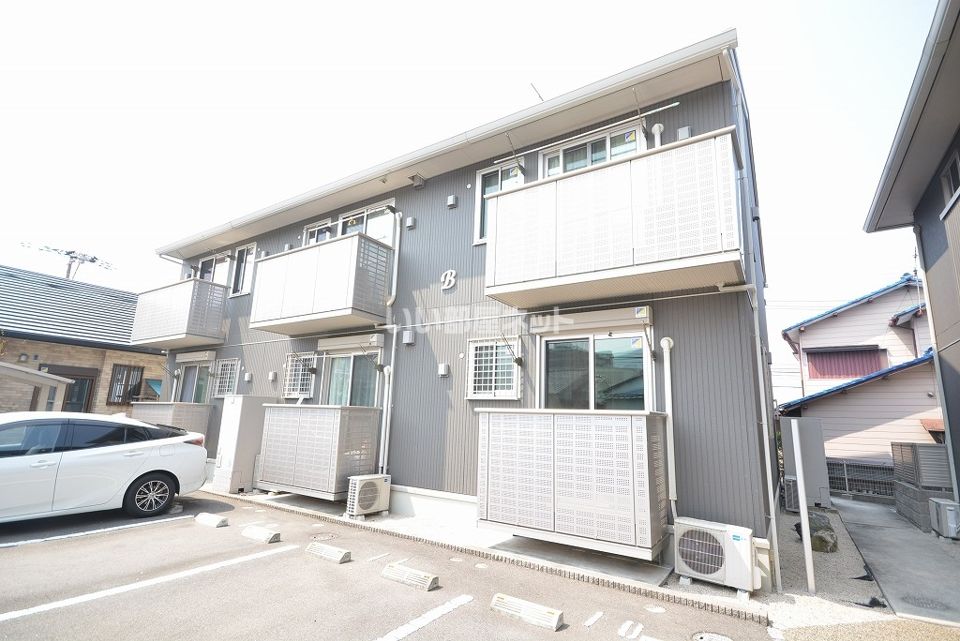 グラン・ジュデ B棟の外観画像