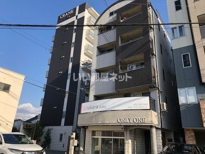 ONLY ONE小花の外観画像