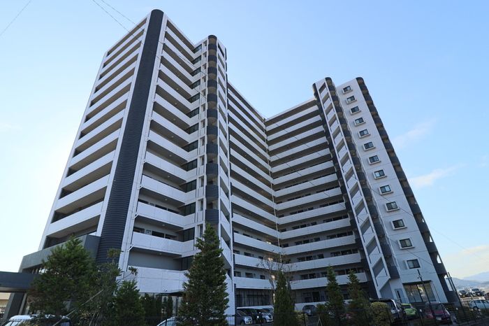 ｸﾞﾗﾝﾄﾞﾊﾟﾚｽ安部山公園ｽﾃｰｼｮﾝｻｲﾄﾞの外観画像