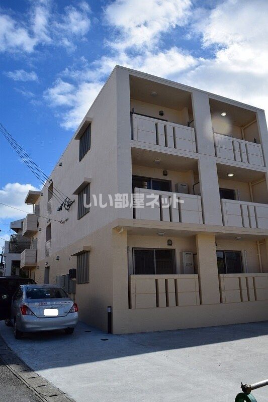 フラン・レアーレの外観画像