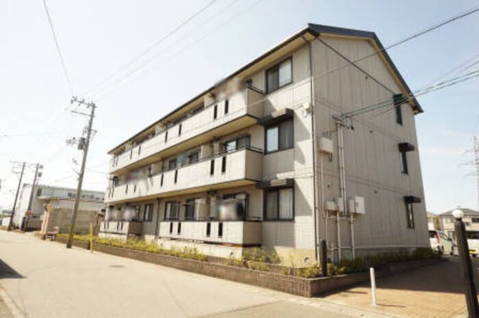 リビングタウン新潟 Cの外観画像