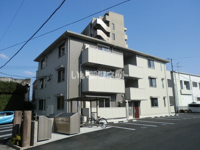 クレールオッツ谷山中央の外観画像