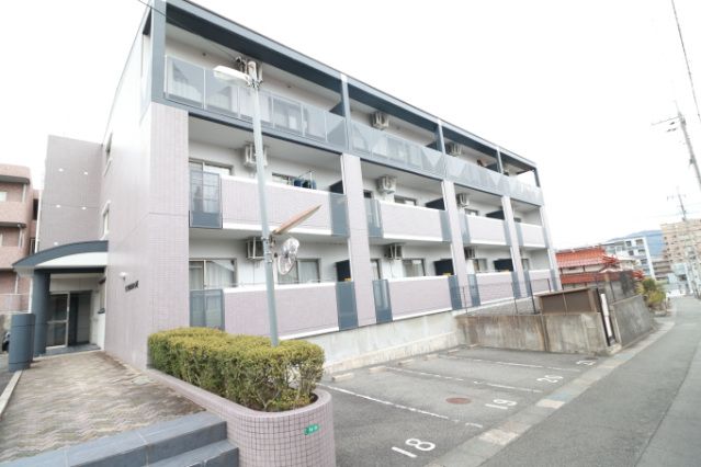 クニヒロマンションEの外観画像