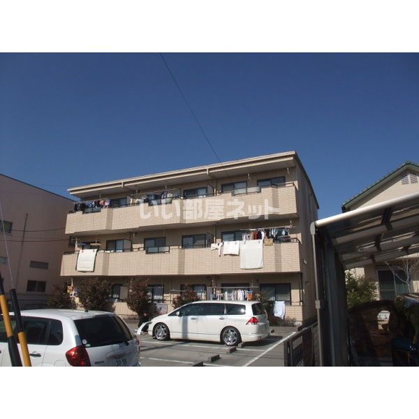 クィーンハイツ大治の外観画像