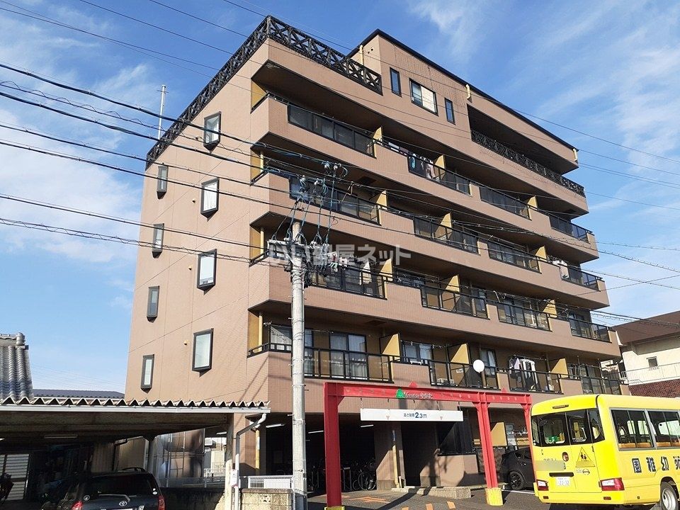 マウンティンやかたの外観画像