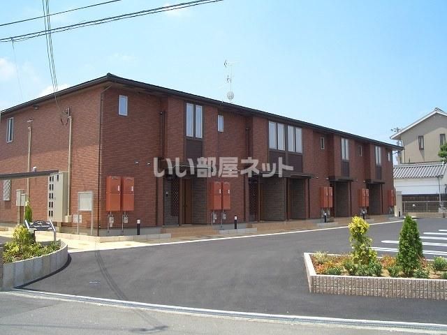 キャトル セゾンの外観画像