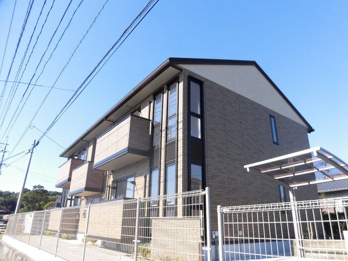 クロノス綾部の外観画像