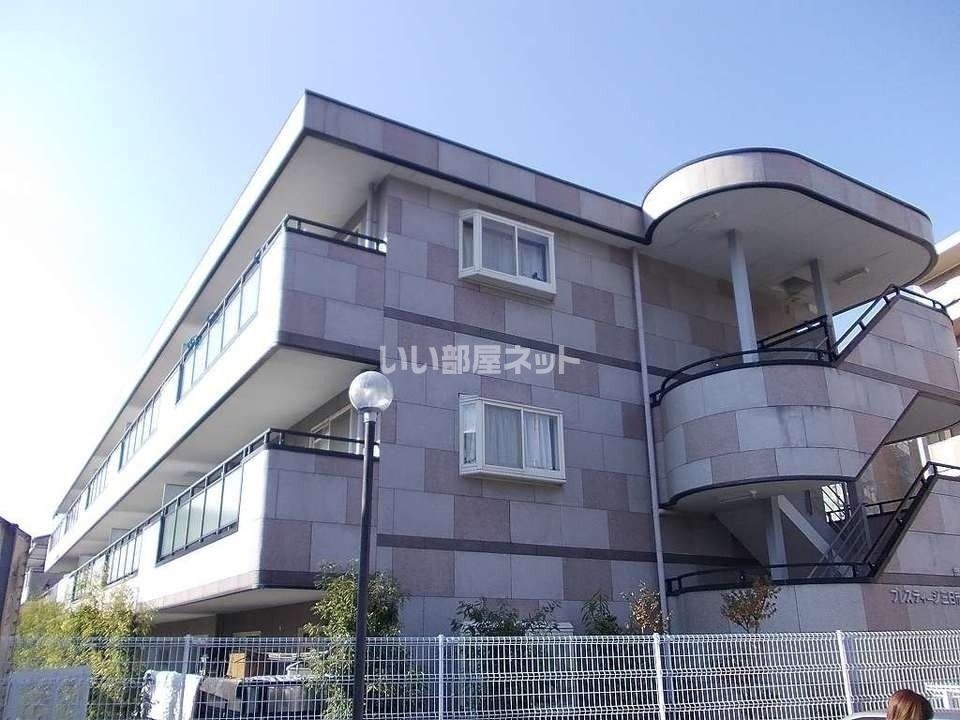 プレステージ三日市の外観画像
