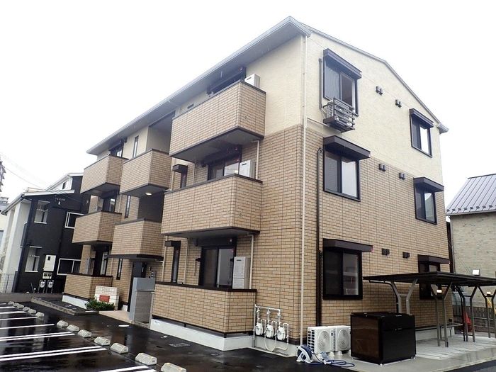 カトル・セゾンの外観画像