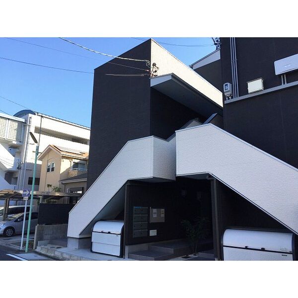 CRASTINE高畑(クラスティーネタカバタ)の外観画像