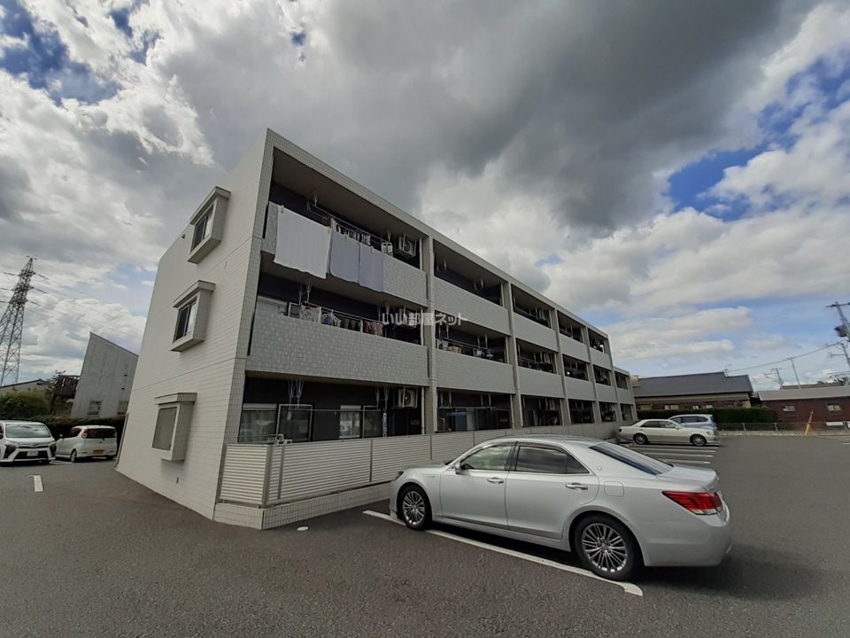 トリノスの外観画像