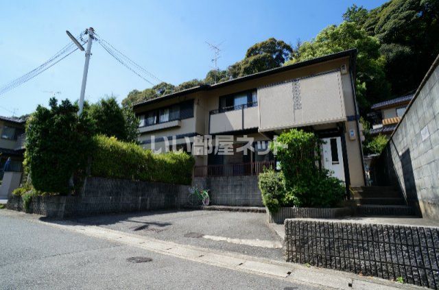 鈴虫ハイツの外観画像
