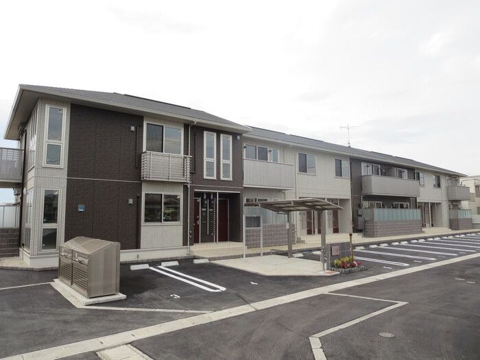 メイプル成章の外観画像