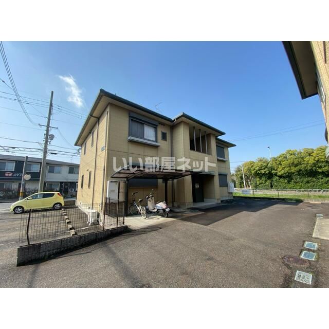 オークパレスB棟の外観画像