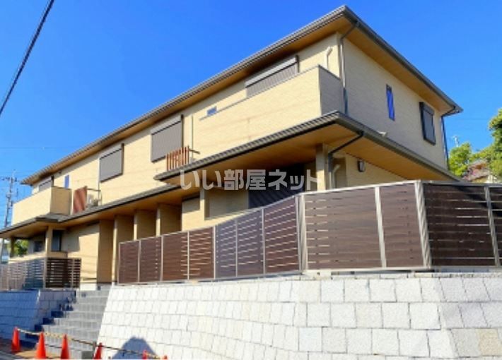 エストゥディオ石峰寺山の外観画像