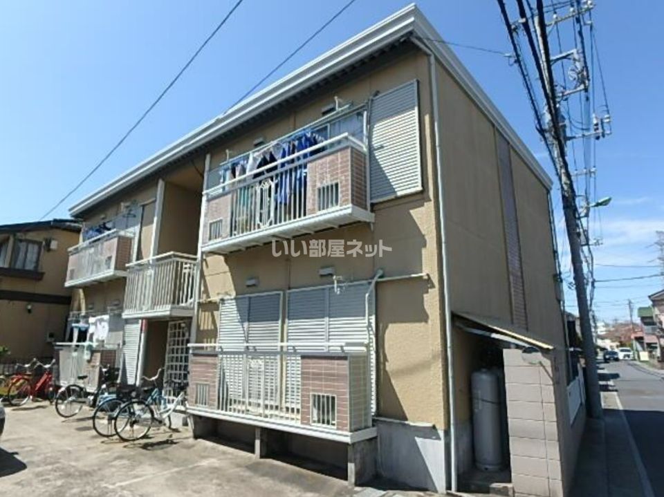 ファミーリエの外観画像