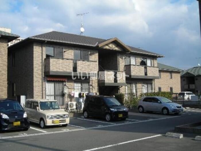 リビングタウン新宮 G棟の外観画像