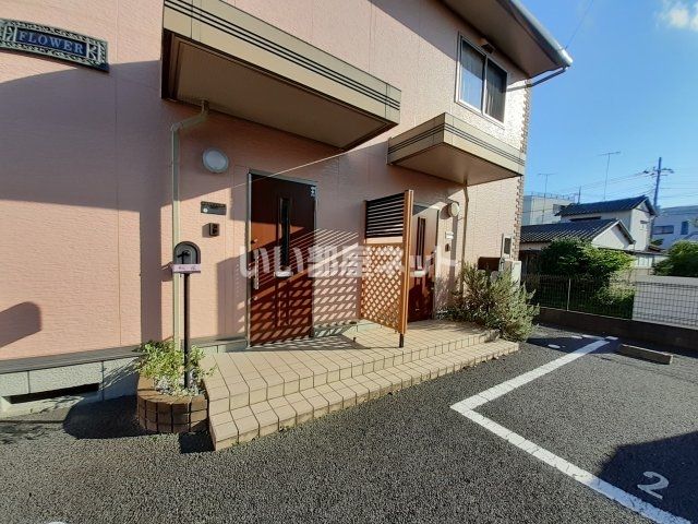 FLOWERの外観画像