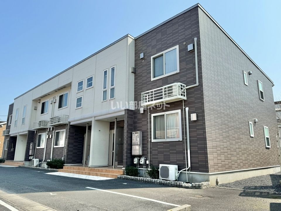 ヌーベル ピアッツァⅢの外観画像