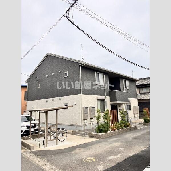 シャトルアキラⅢの外観画像